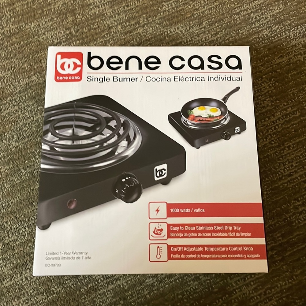 The Bene Casa 1000-watt single coil electric burner in black.